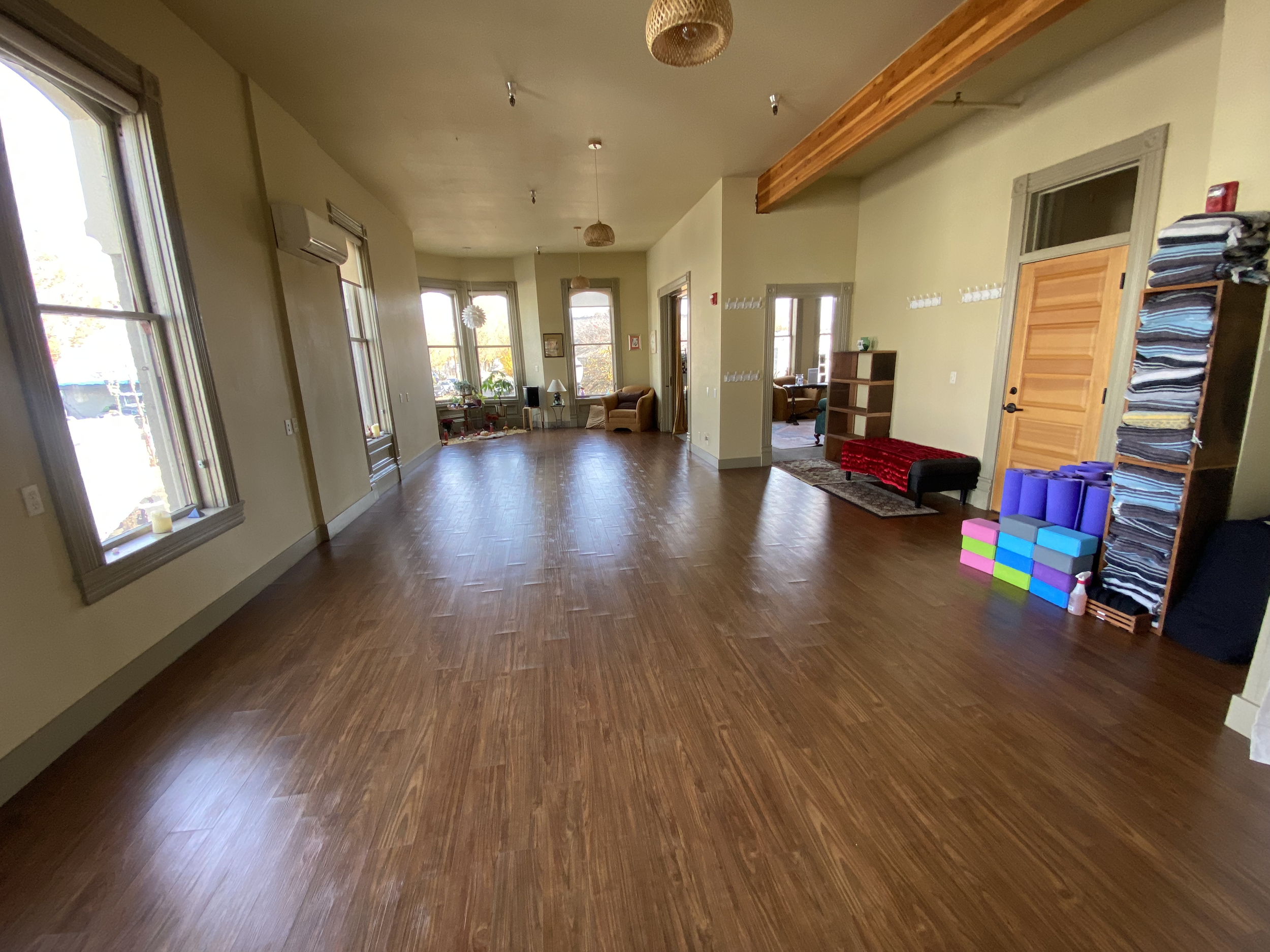 glimmer studio 3.png