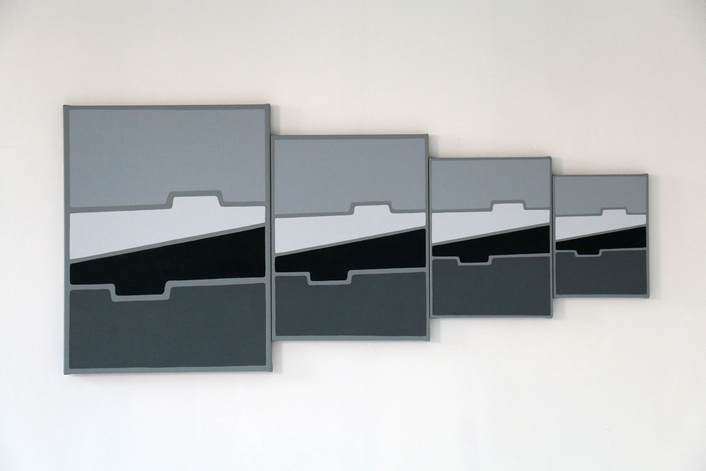 #004(S,M,L,XL) 2014 Acrylic on canvas 53 x 151 cm (21 x 59.5 inches)
