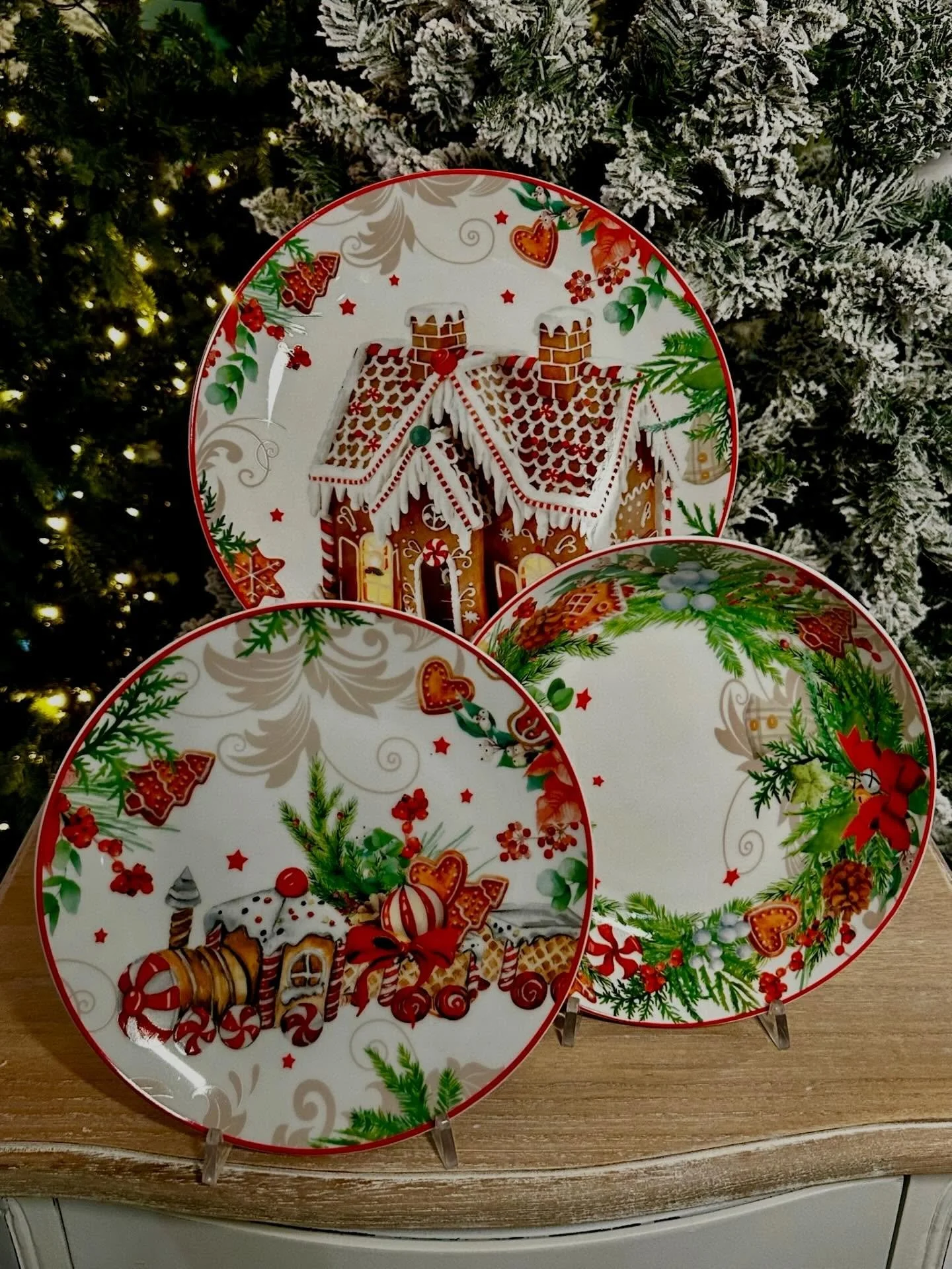 Solo da @ego_store a Vado Ligure trovi un assortimento cos&igrave; ricco per le tavole delle feste 🎅🏻❤️🌟
Qui il Natale si prende sul serio&hellip; ma con il sorriso 😄🍷