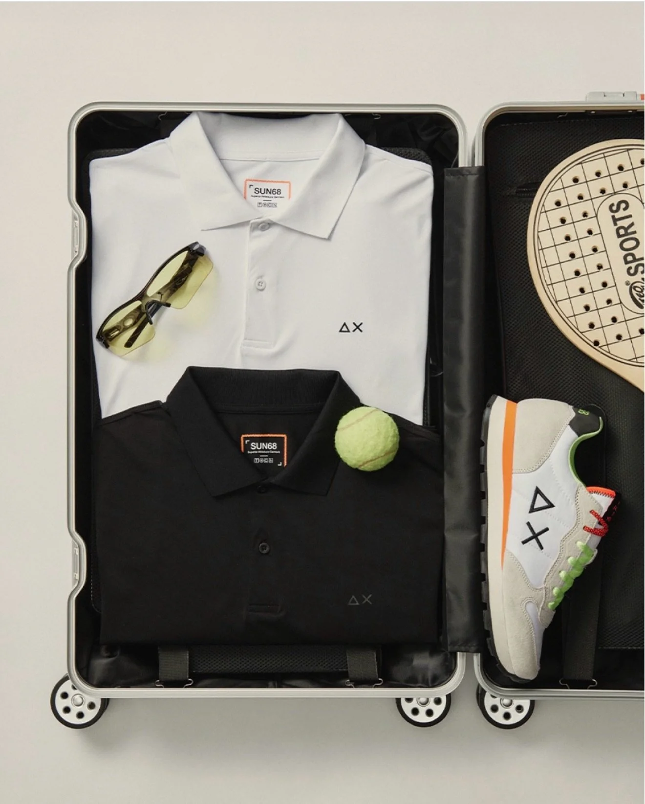 PROMO Moda Uomo 😎

Il momento giusto per rinnovare polo e pantaloni dell&rsquo;estate.

&bull; SUN68 🎾 
Acquista 2 POLO
&rarr; la seconda, quella di minor valore, &egrave; scontata del 20%

&bull; AT.P.CO. 👖
Acquista 2 PANTALONI
&rarr; il secondo,