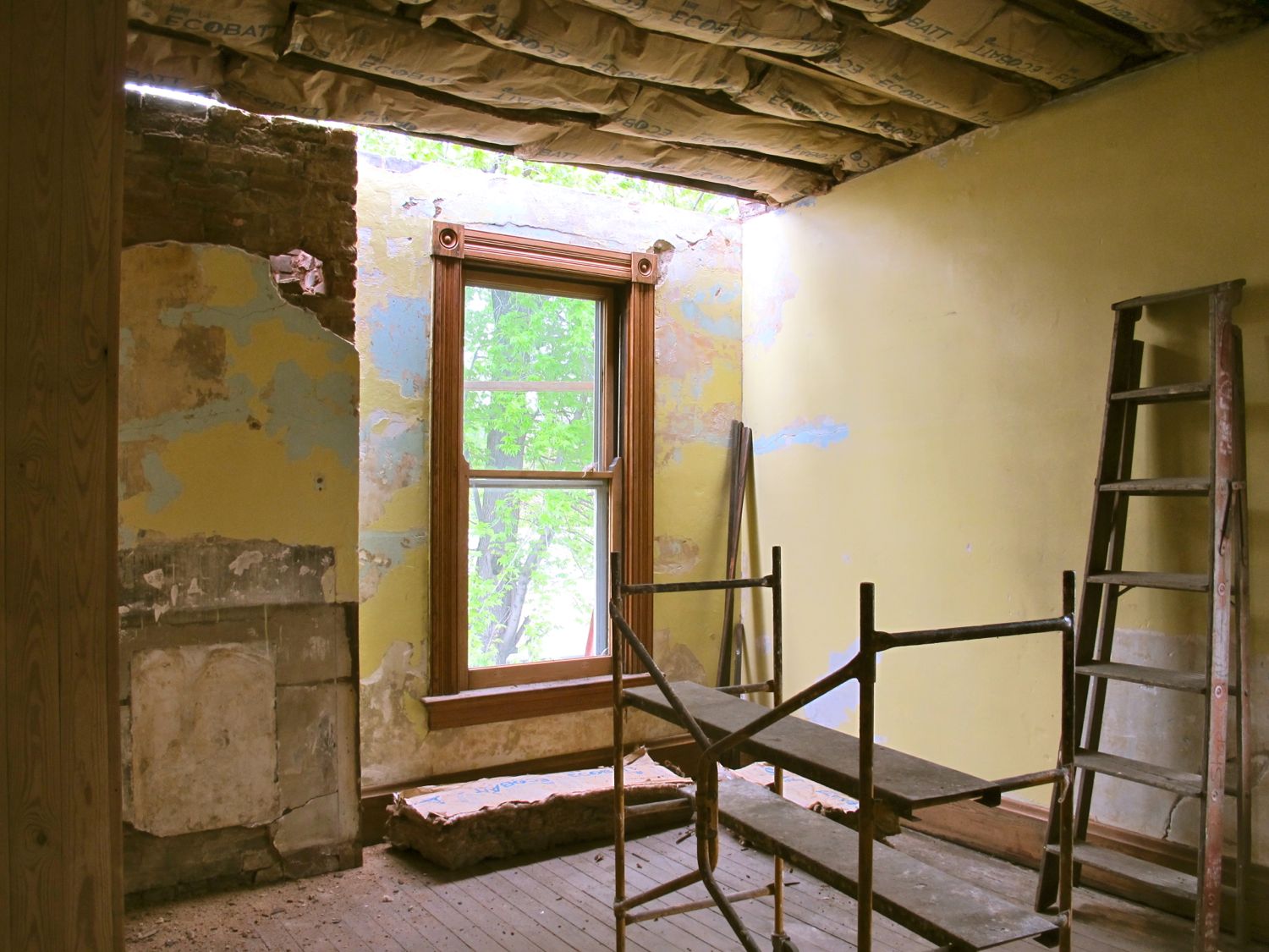 Roof - 08.jpg