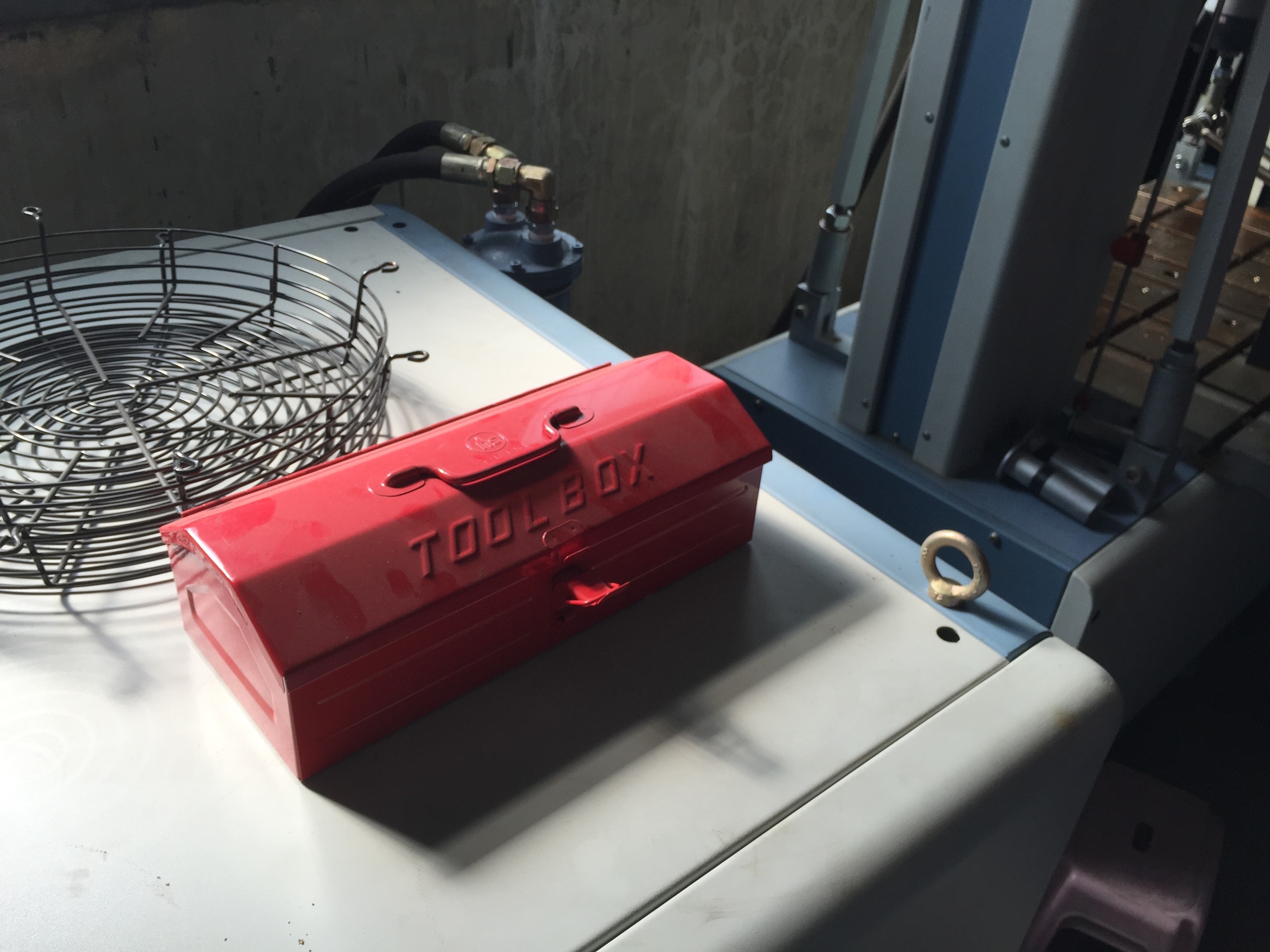 Pretty nice tool box.