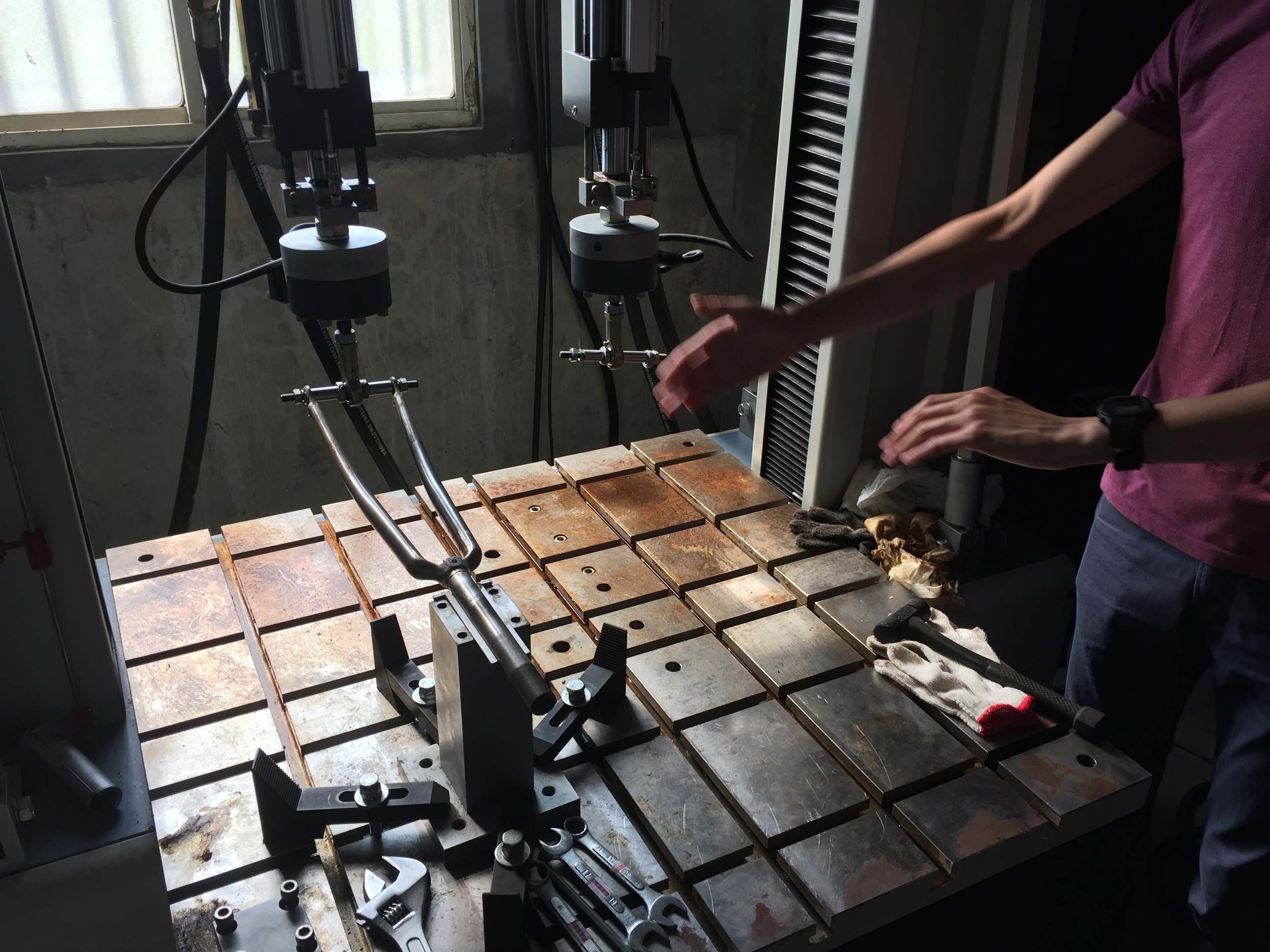Fork in the testing jig.