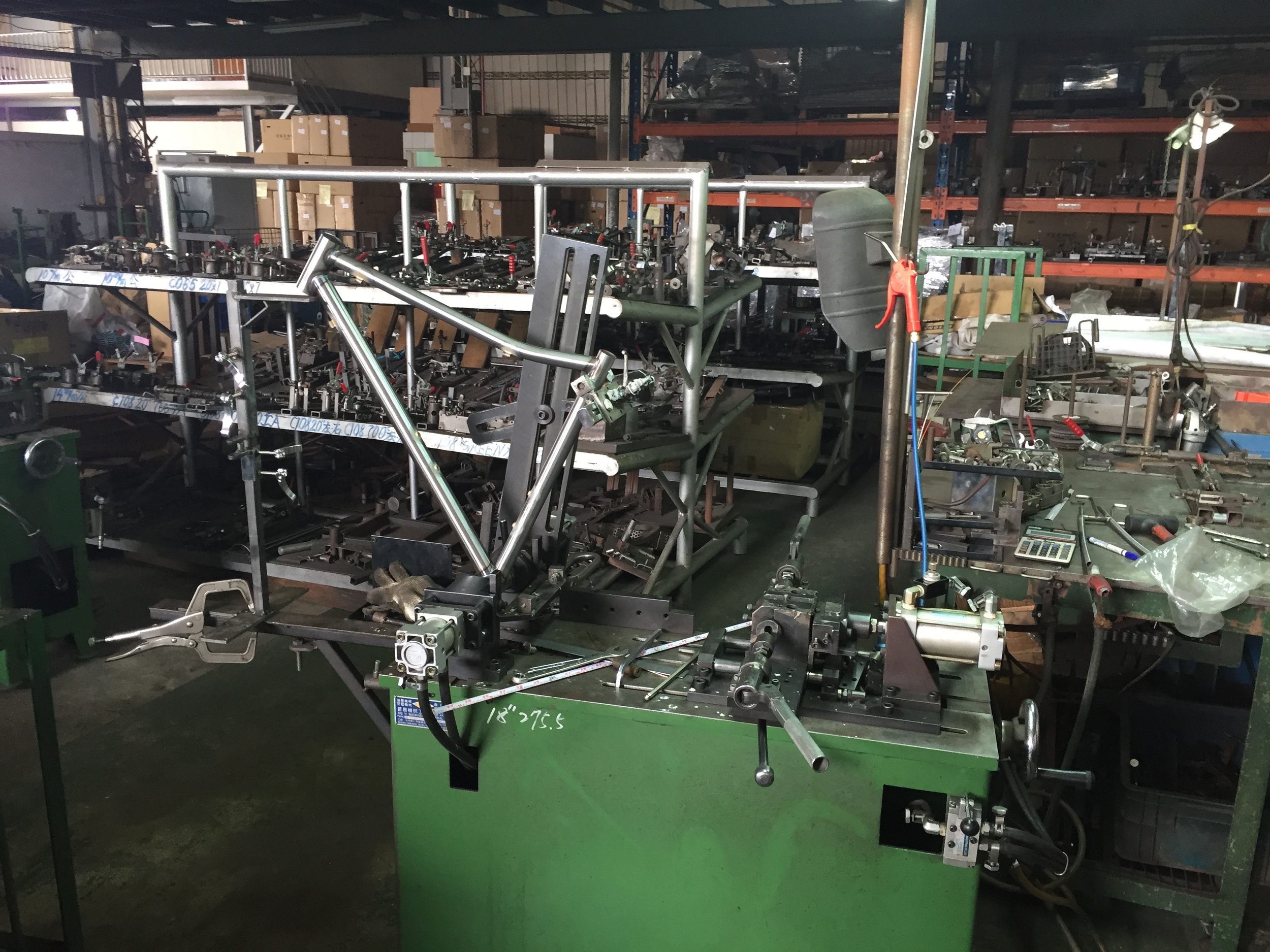 The main frame fixture in use.