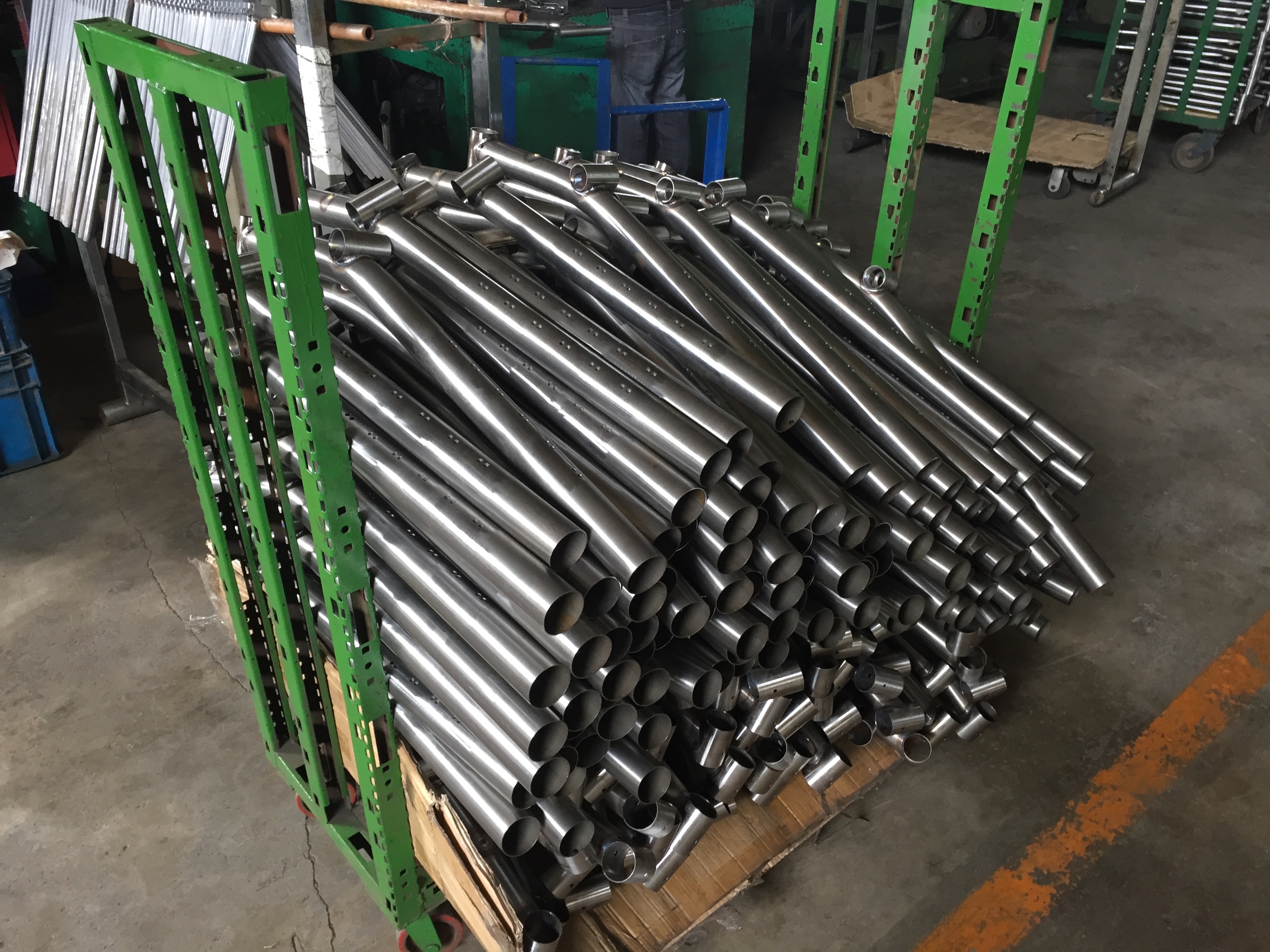 Recumbent keel tubes.