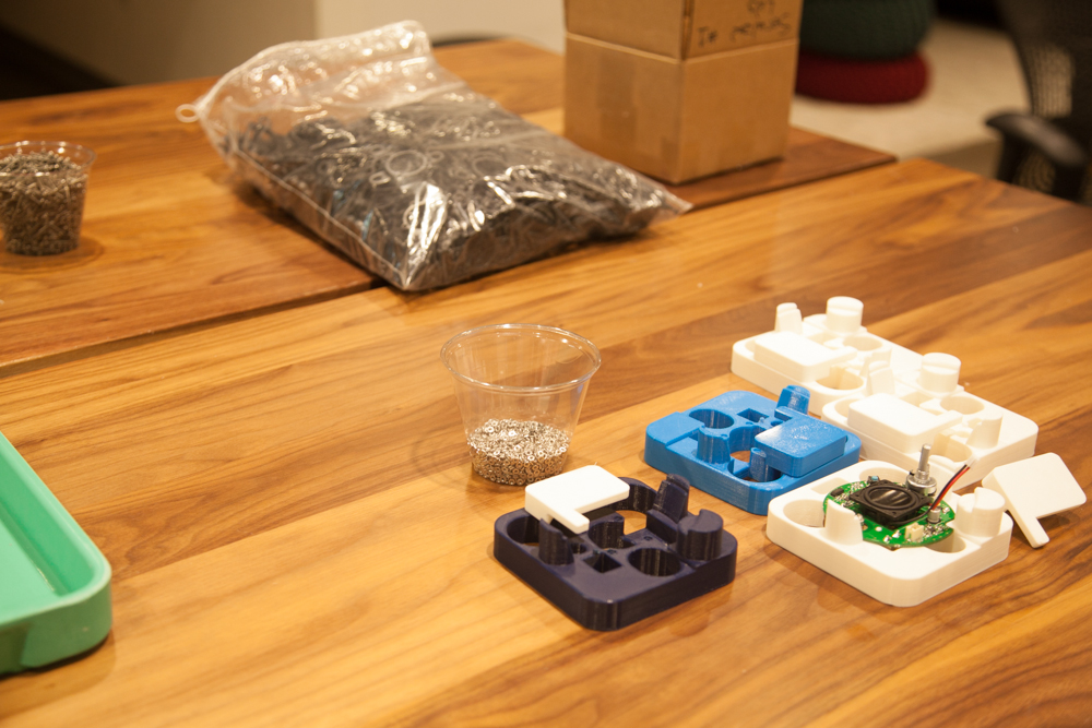 Speaker alignment & assembly jig