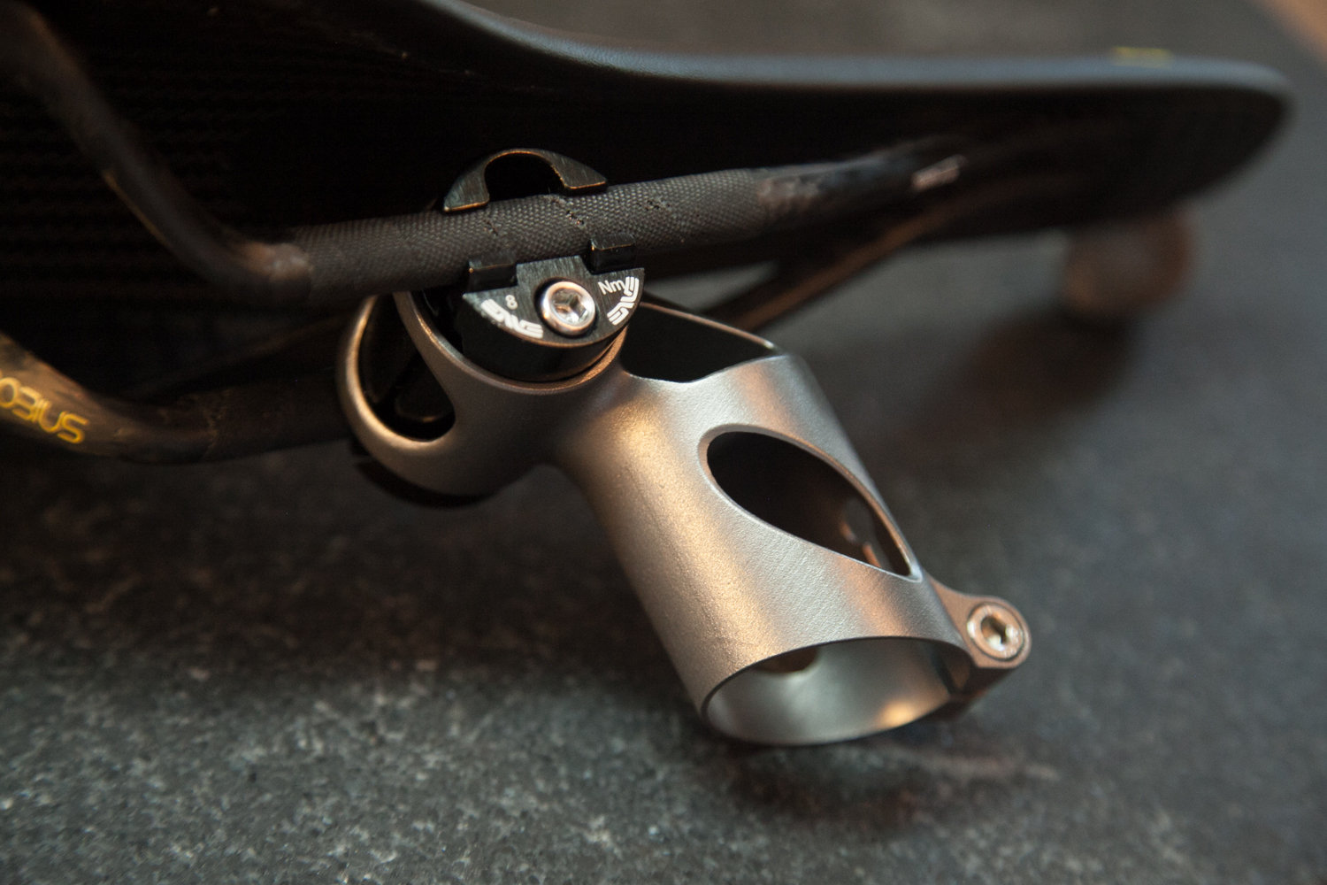 spencer wright 3D printed titanium seatmast topper-3.jpg