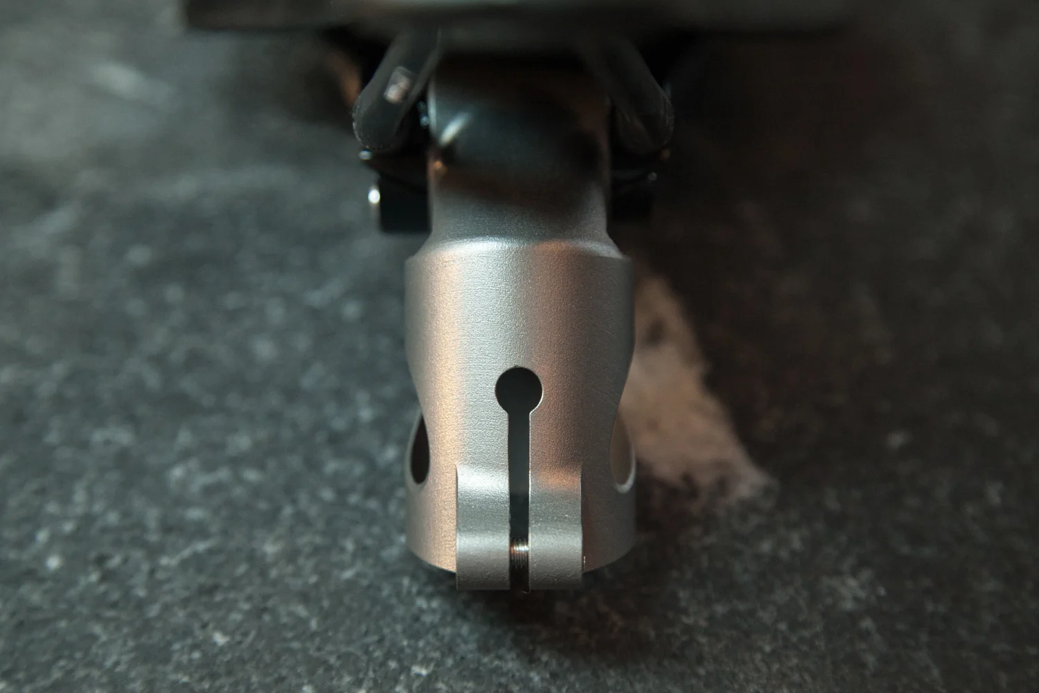 spencer wright 3D printed titanium seatmast topper-5.jpg