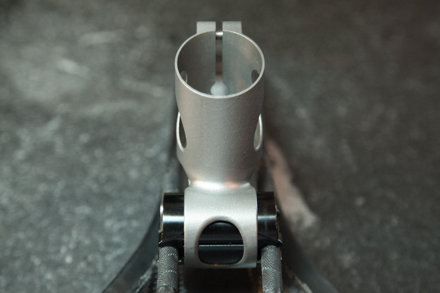 spencer wright 3D printed titanium seatmast topper-6.jpg