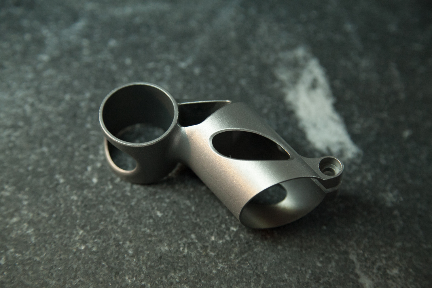 spencer wright 3D printed titanium seatmast topper-10.jpg