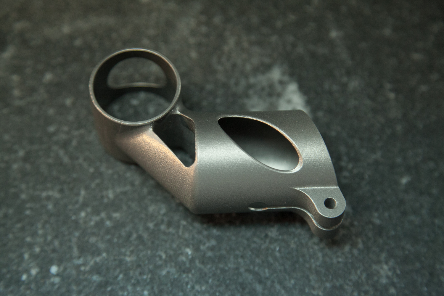 spencer wright 3D printed titanium seatmast topper-18.jpg