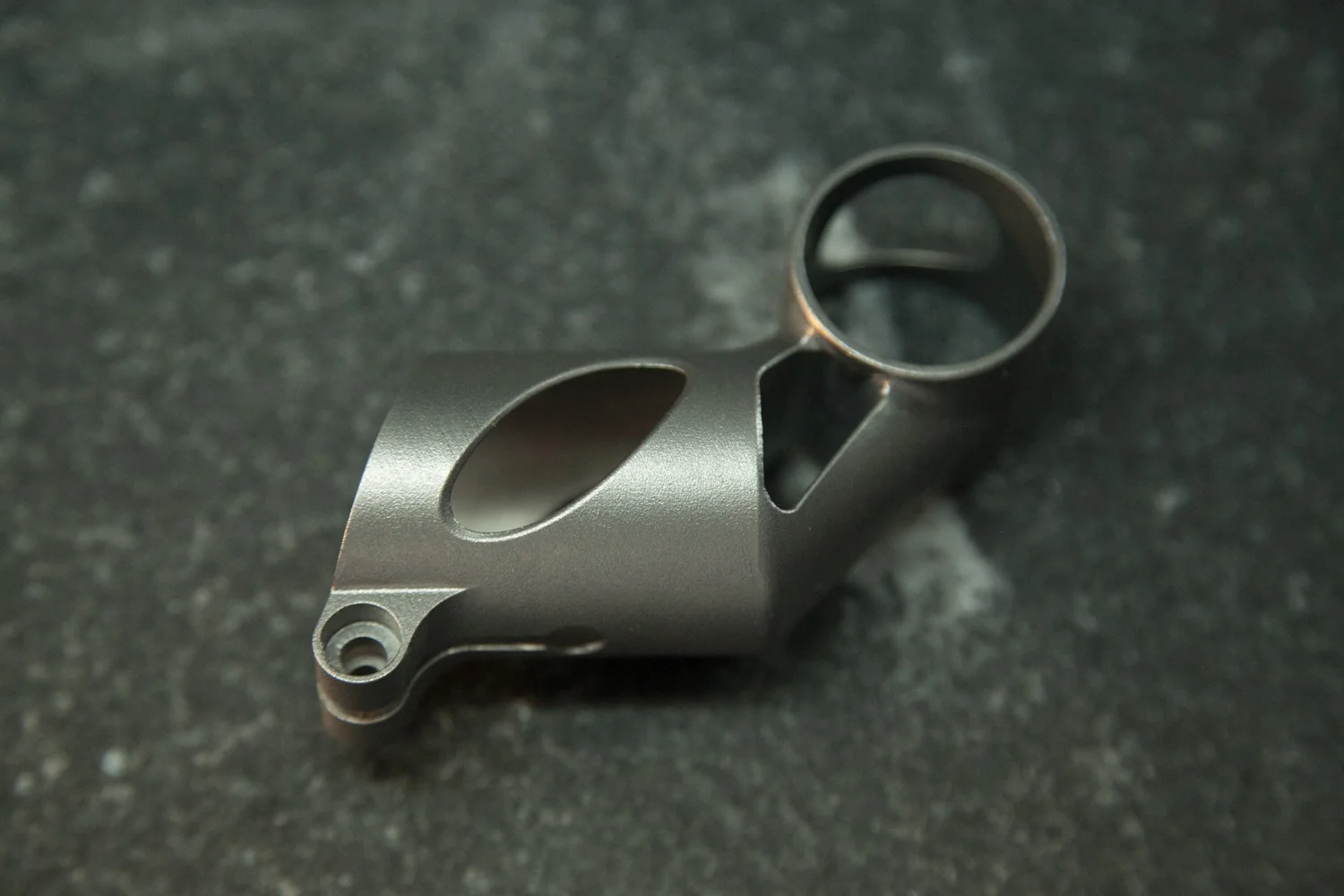 spencer wright 3D printed titanium seatmast topper-20.jpg