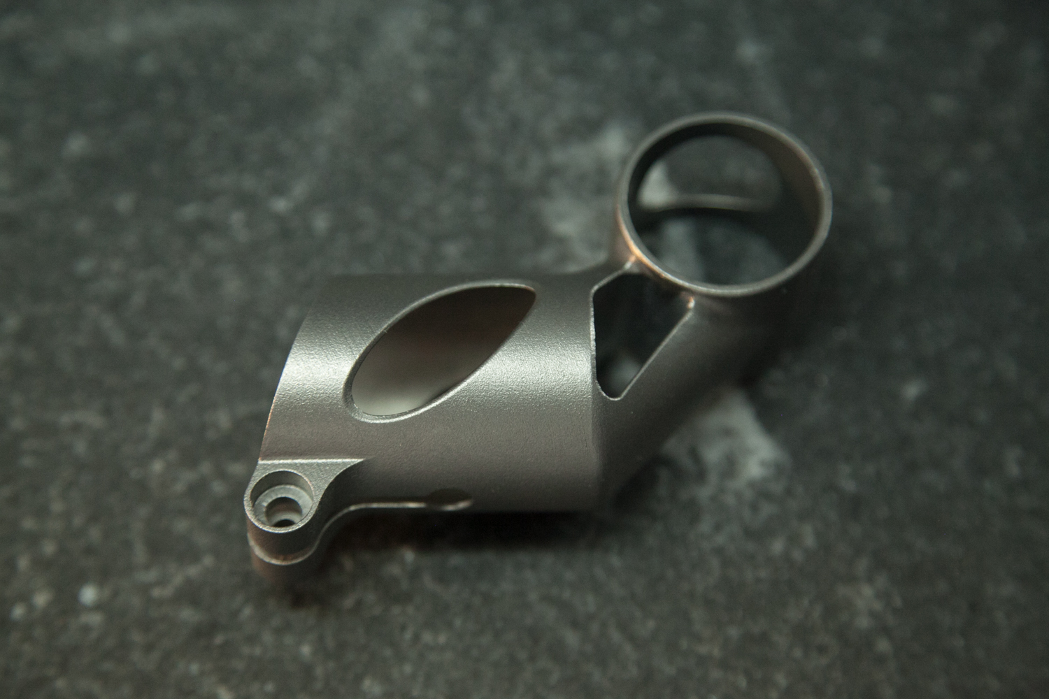 spencer wright 3D printed titanium seatmast topper-20.jpg