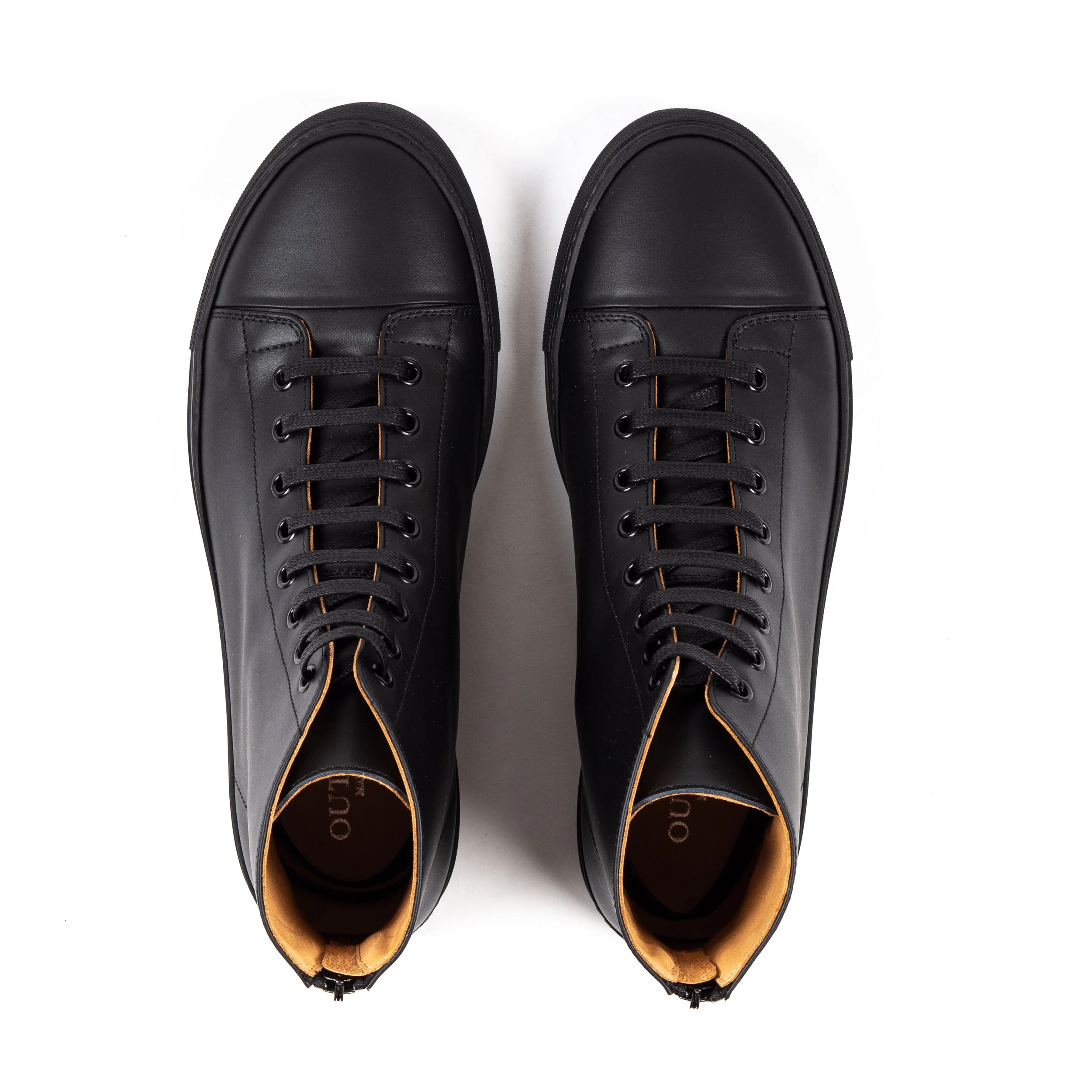 Outclass-HiTop-Black-03.jpg
