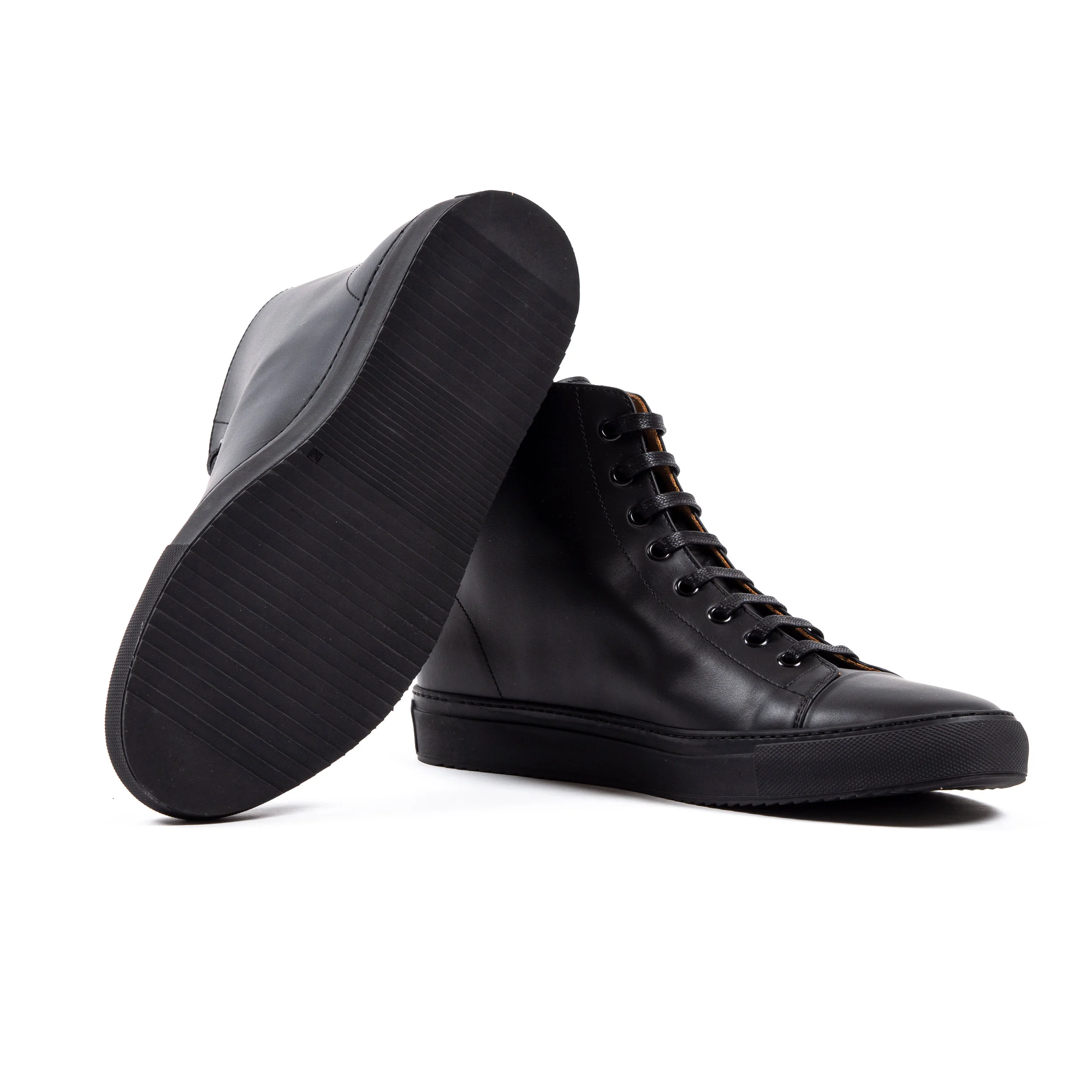 Outclass-HiTop-Black-02.jpg