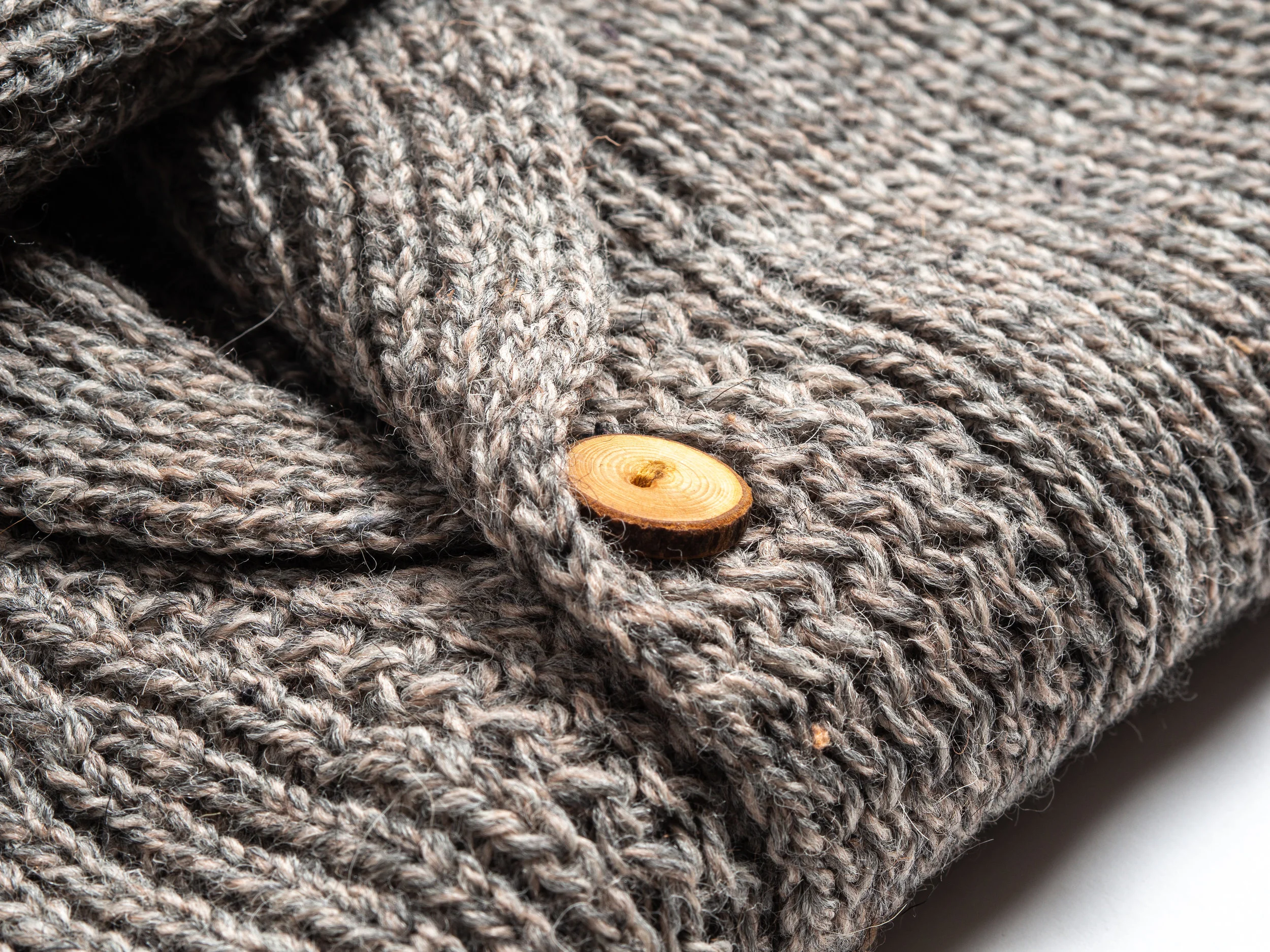 18-Waits-Del-1-Cardigans-PF-3.jpg