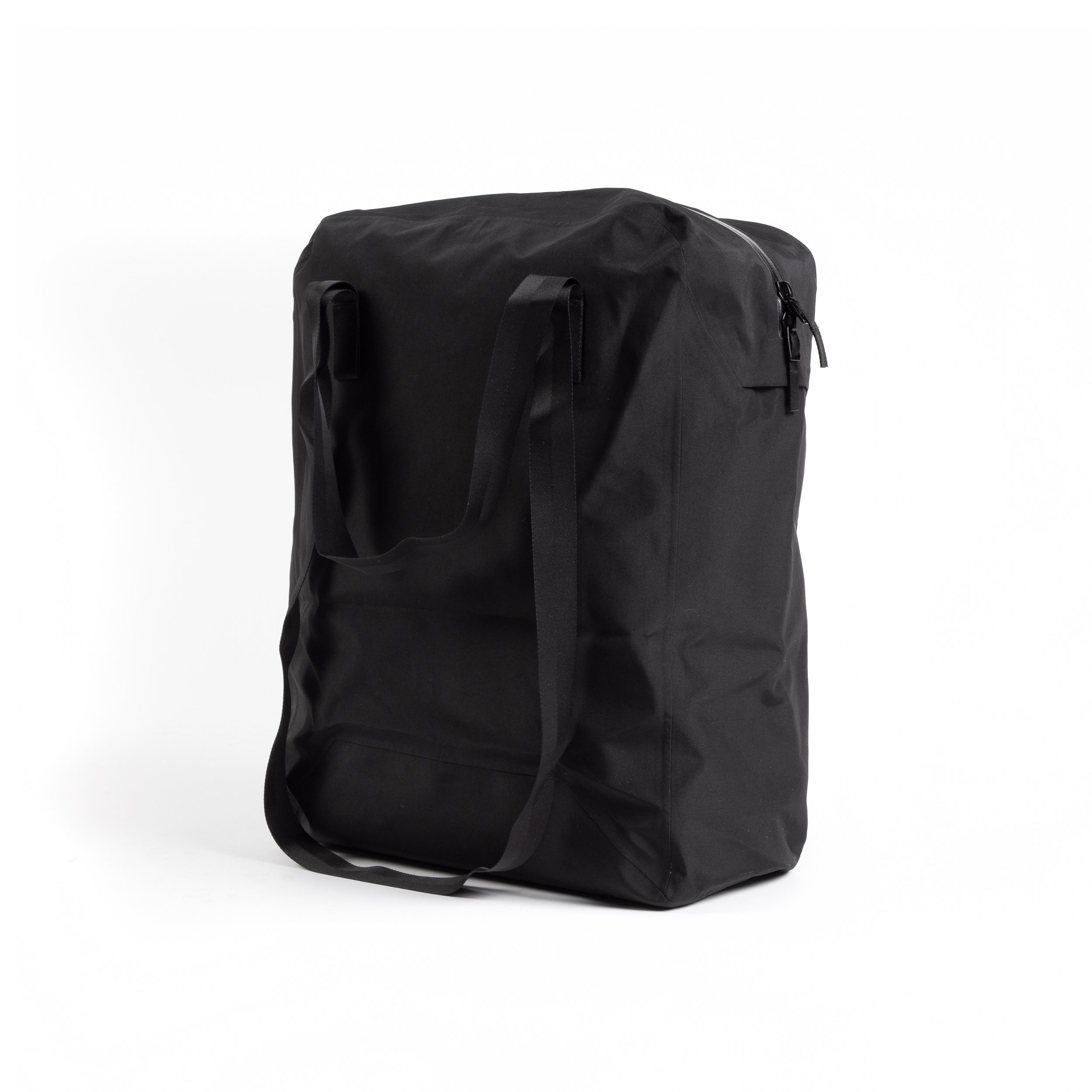 VEILANCE Re-System Seque Tote (Made in Canada) - Black — GERHARD