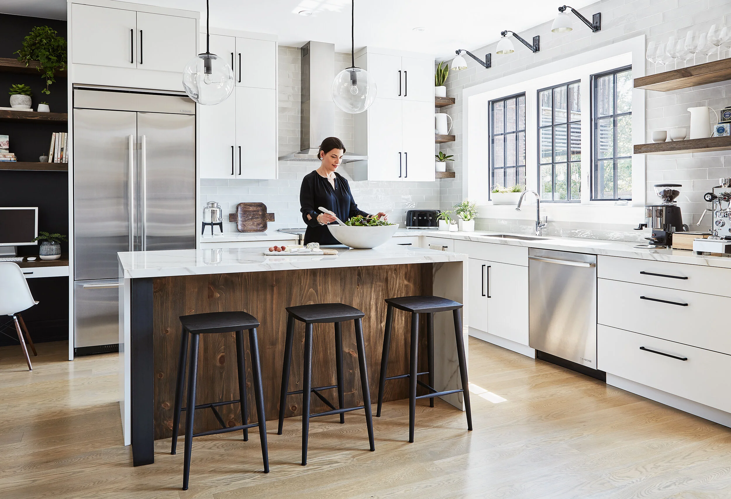 Roncesvalles Kitchen 7.jpg