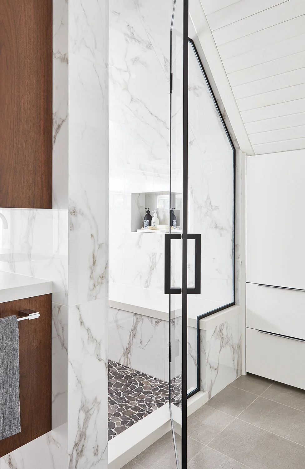 Roncesvalles Bathroom3.jpg