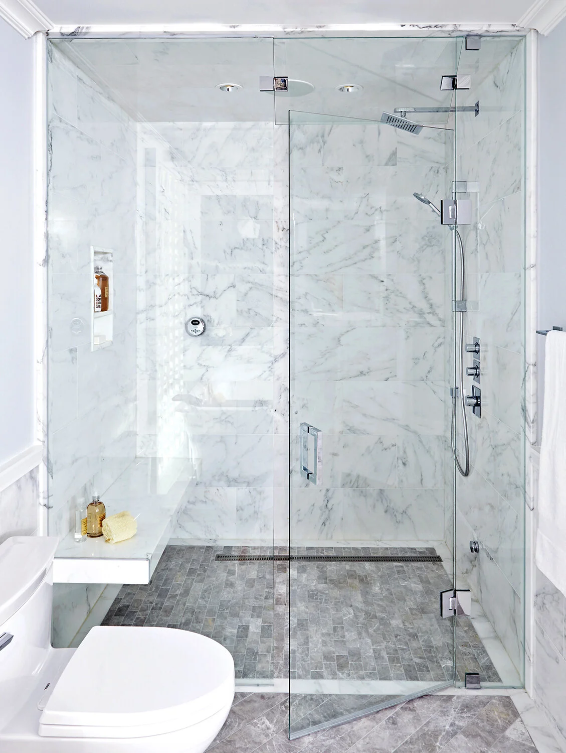 LSI_Leaside Master Bath4.jpg