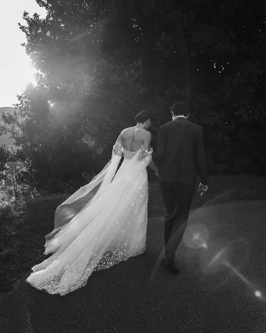 love in every step, magic in every moment ✨ 

location and wines: @tenutacastellodimorcote 
catering: @eventicastellodimorcote 
wedding planner and designer: @wonderevents.ch 
audio and lights: @irradia.ch 
marquee : @kairos_allestimenti_official 
fl