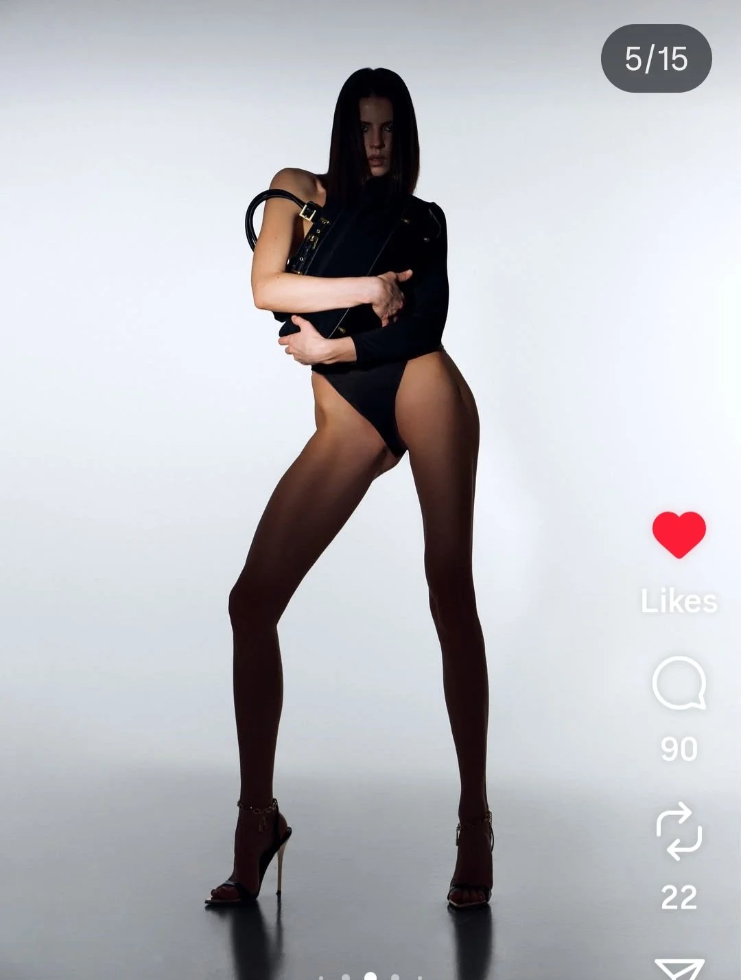 bodysuit full body Screenshot_20251025_192838_Instagram.jpg