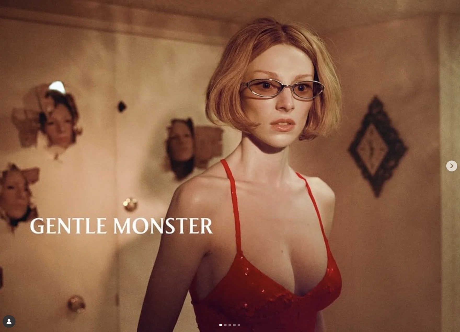 bodysuit portrait Screenshot 2025-11-21 165014.jpg