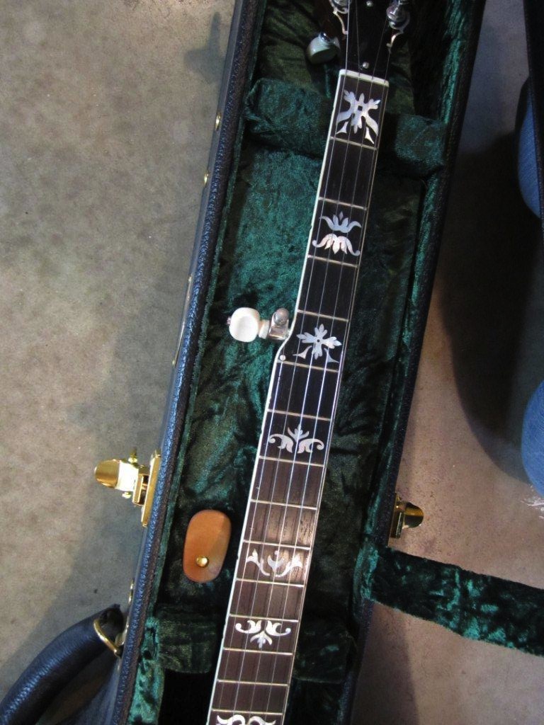 neat mahogany banjo 002.jpg