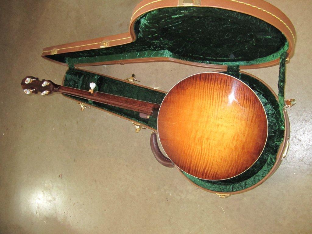 Neat Archtop Banjo 009.jpg