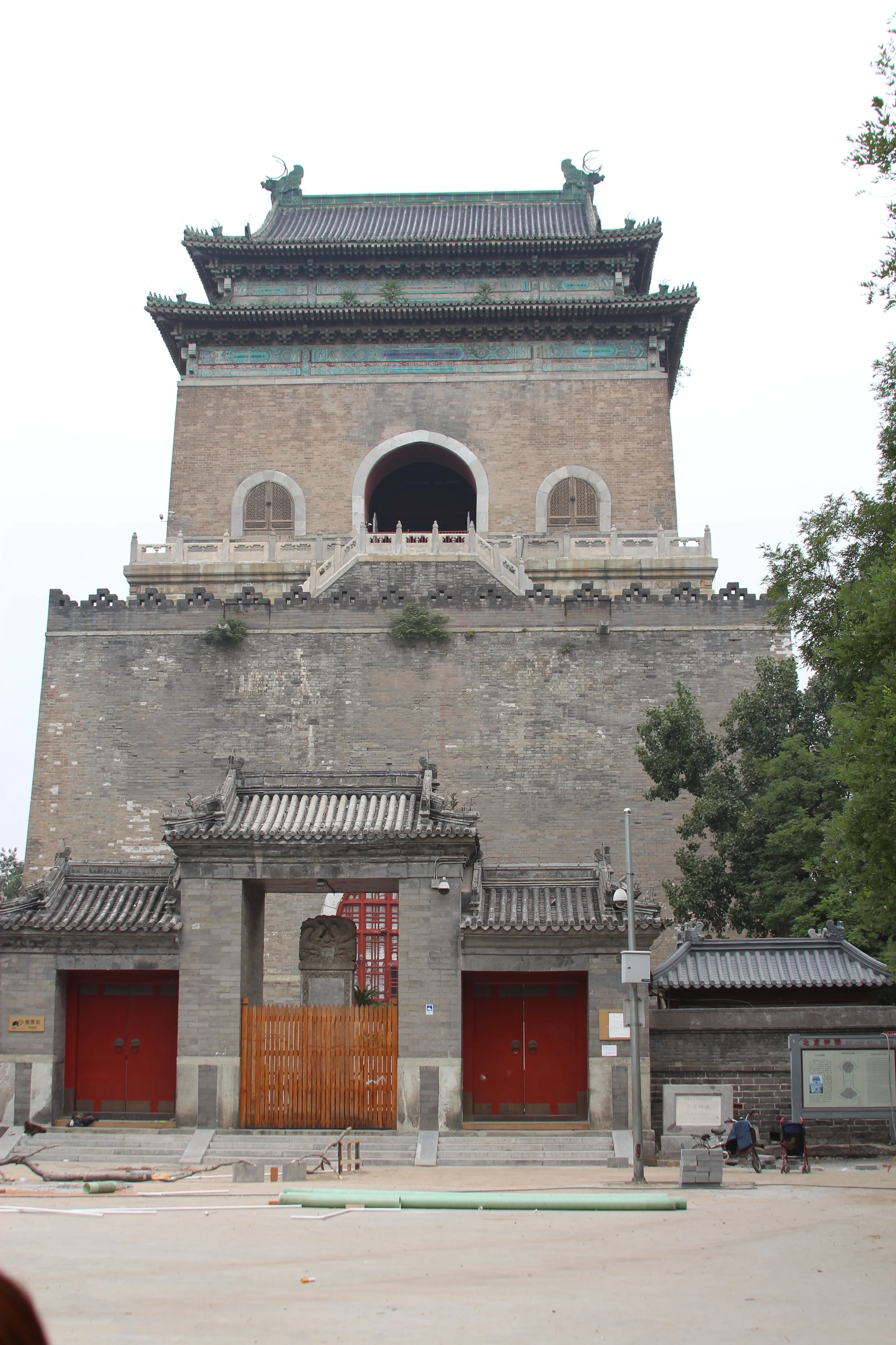 i did manage to snag a shot of the Bell Tower anyway....