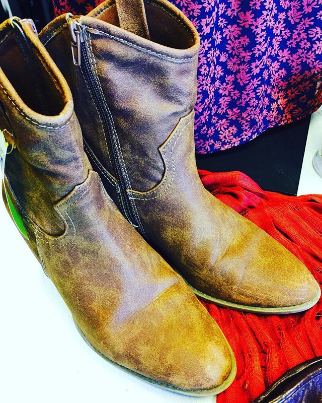 Need boots? We have 'em! #boots #rococo #rococoresale #consignmentpensacola
