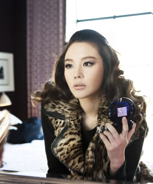 083_ElleKorea_AhjungKim_Hye-RyoungMin_02.jpg