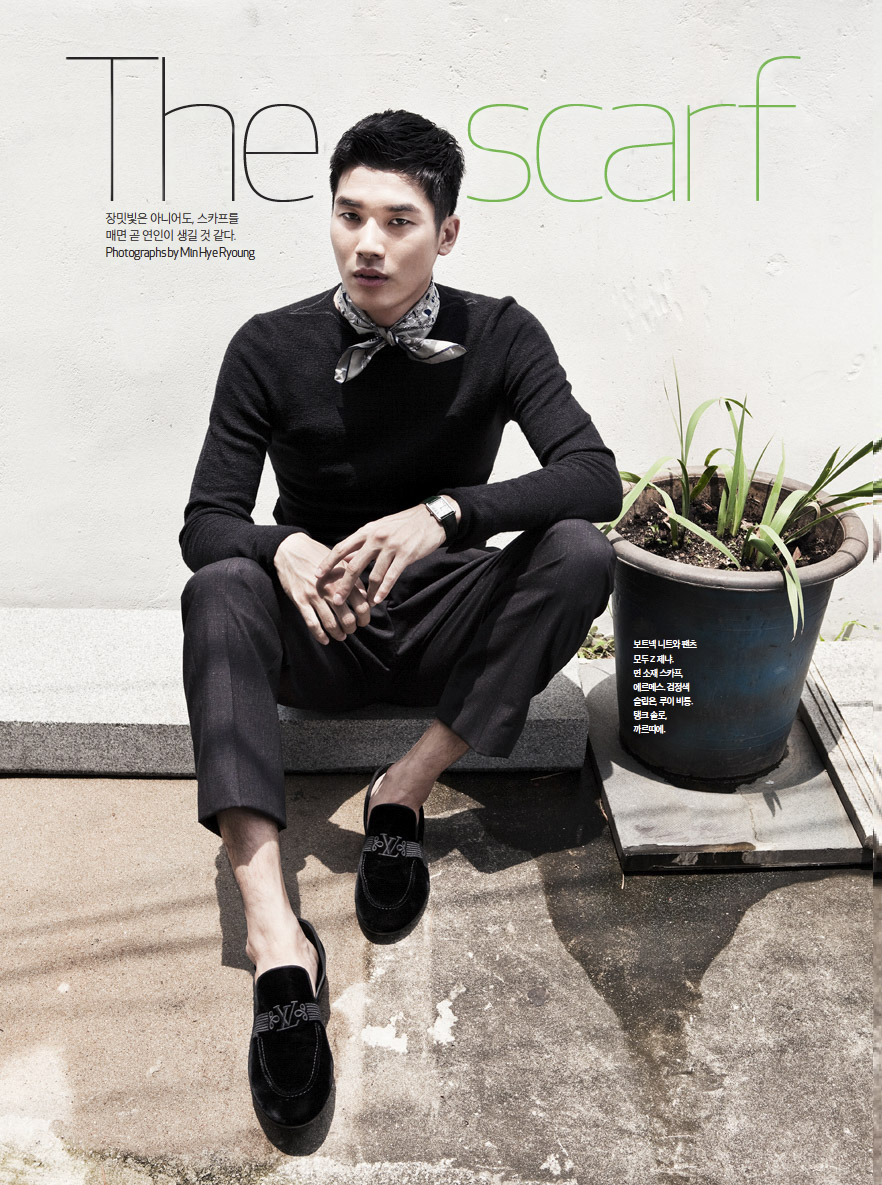 GQKorea_Scarf_Hye-Ryoung_Min_01.jpg