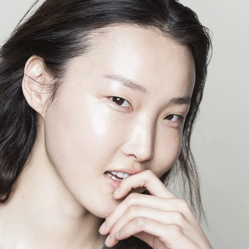 PeachnLily_Hye-RyoungMin_01.jpg