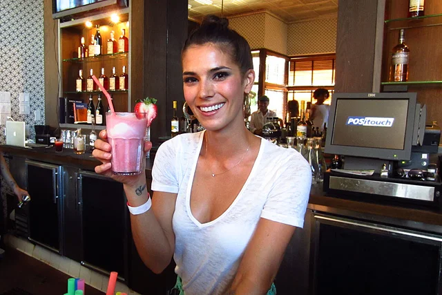  Lindsay Nader and her Awesome Possum, made with Auchentoshan Classic, strawberry soda, vanilla ice cream, fresh strawberries.​ 