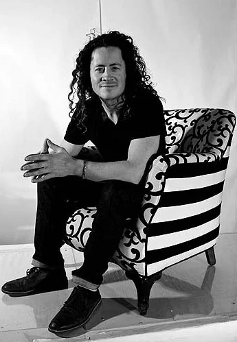 Art Beyond the Glass: Philip Renderer