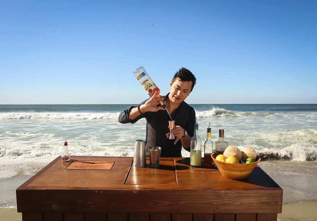 Chris Amirault makes the Armonía cocktail at Venice Beach | Photo by Eugene Lee