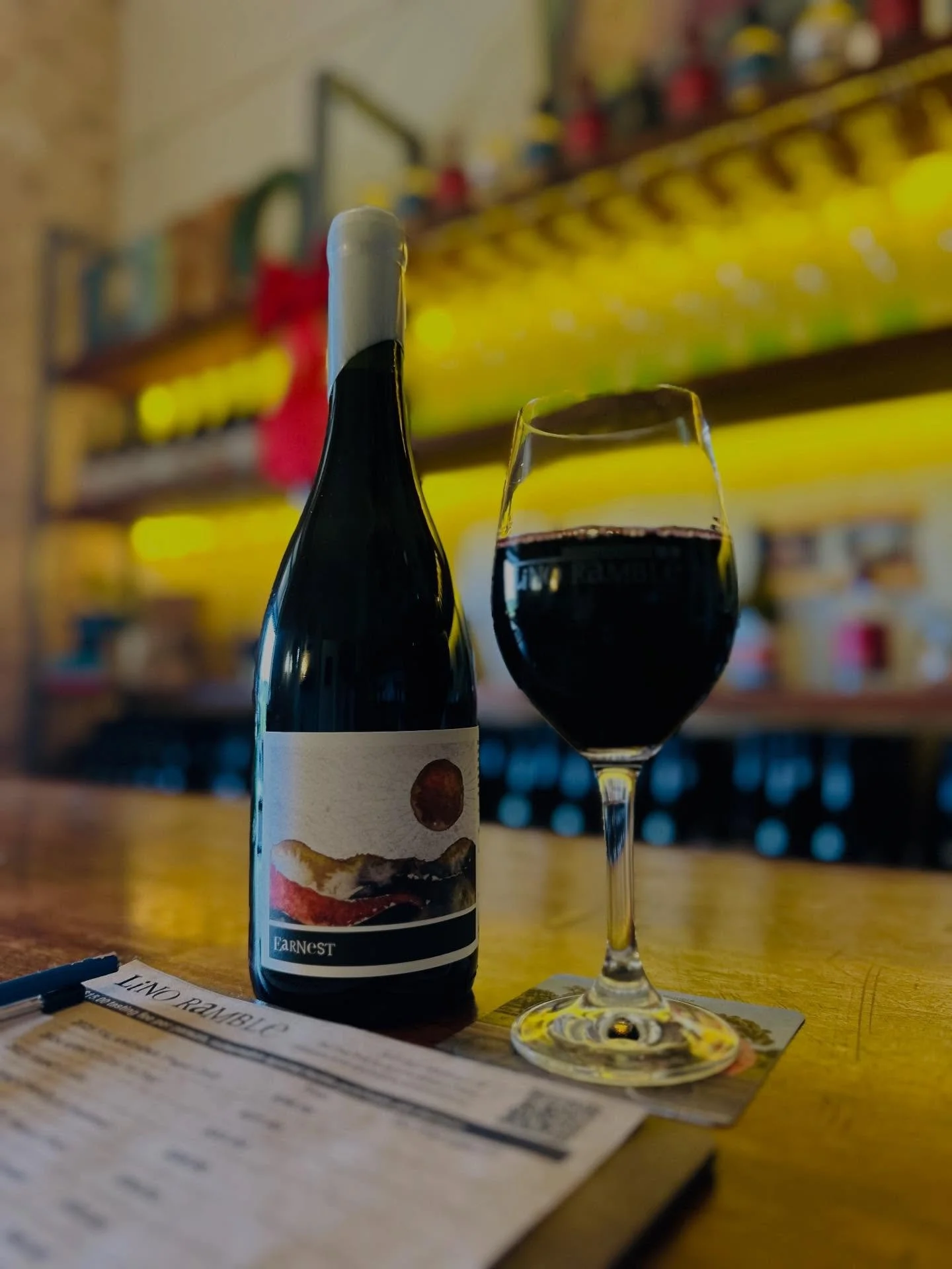 Well it&rsquo;s about time we threw another newbie at you guys 
Welcome to range Alicante Bouschet 👏🏽
A variety that originates from France though we are more familiar with it from The Iberian Peninsula, joining the ranks of Arinto, Bastardo, Jaen 