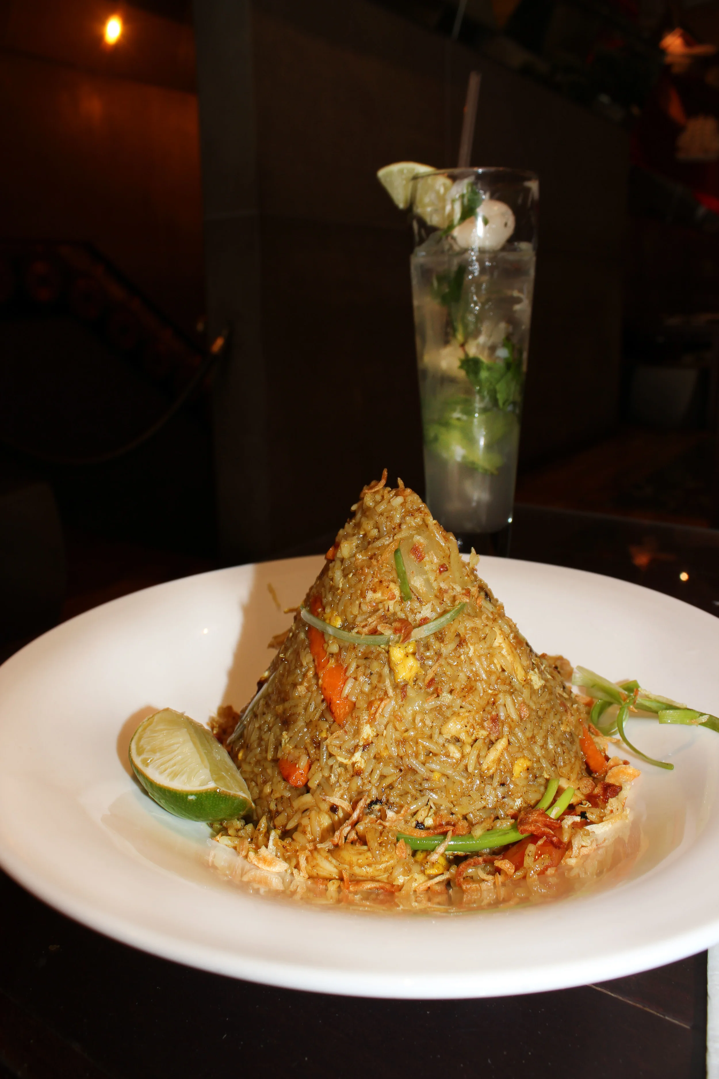 Pineapple Fried Rice And The Most Tasty Lychee Nut Mojito Of my Life!