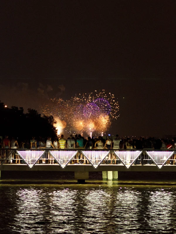 fireworks2.jpg