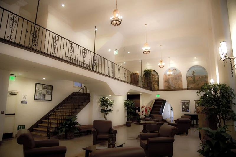 Dunbar-Lobby_sm.jpg