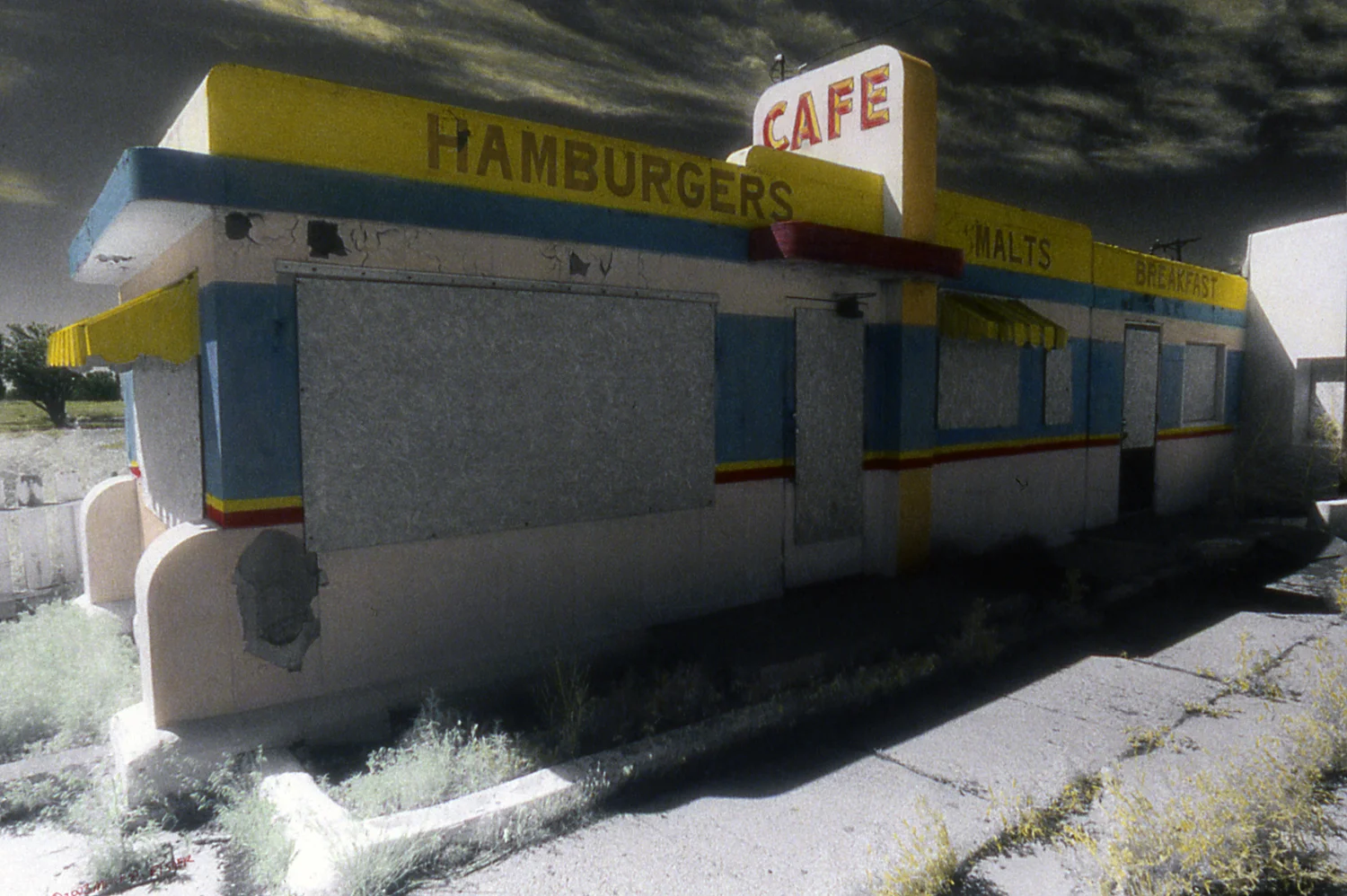 twin arrows cafe.jpg