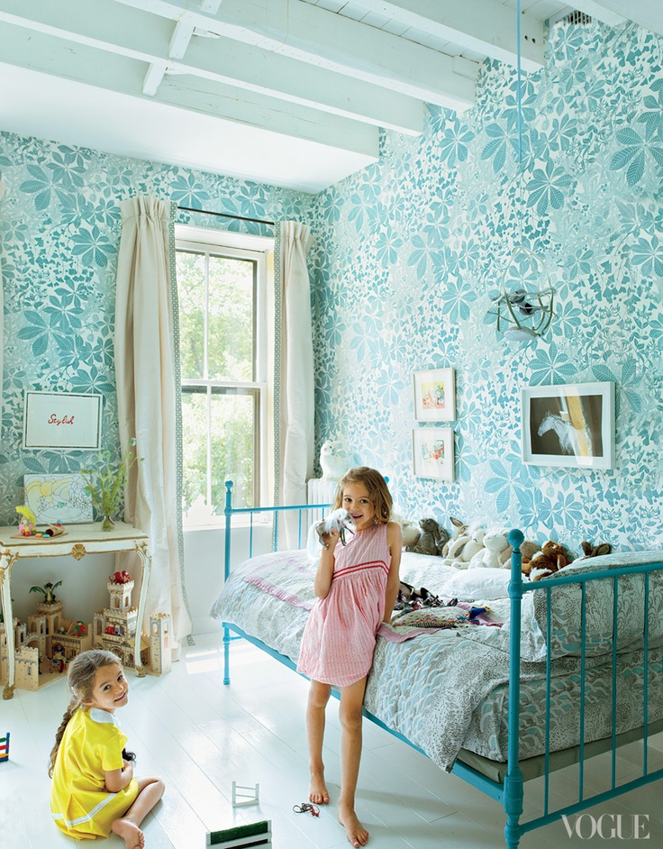 Wallpaper by Marthe Armitage  COOMBS DESIGN