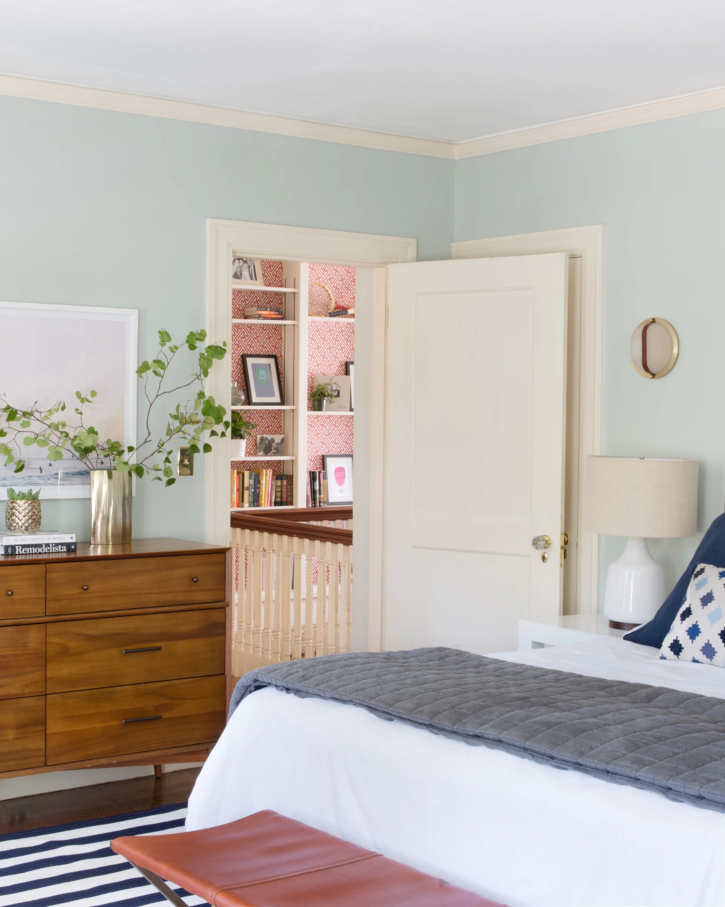 Alameda Gold Coast Family Home / photo by Suzanna Scott