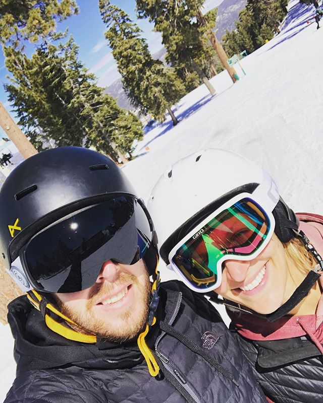 Goggle tans and so much fun! ❤️ 🎿 🏂 🕶