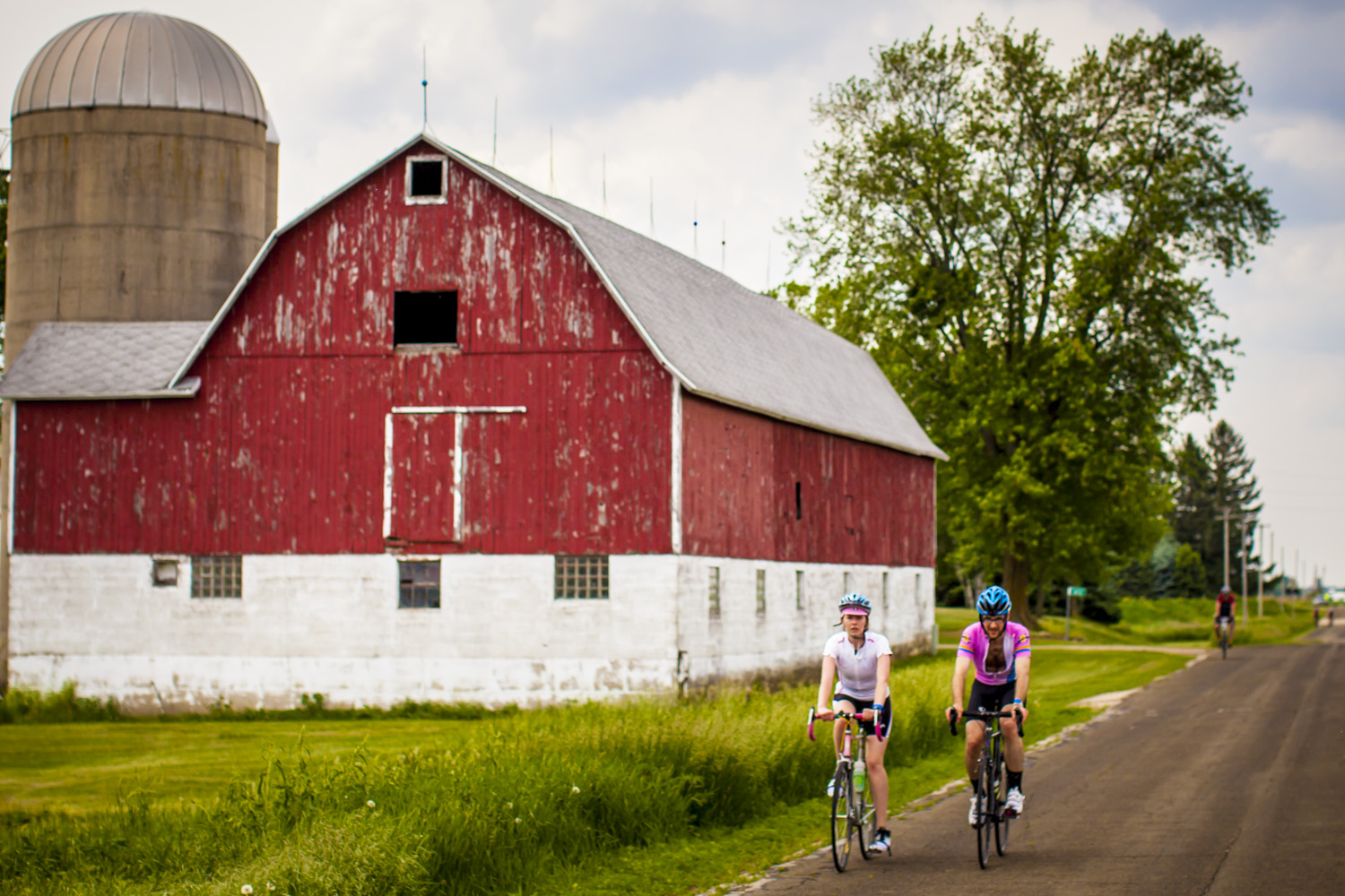 Iconic Farm Road bike riding in Wisconsin. Some of the countries best roads exist nowhere else other than Wisconsin.