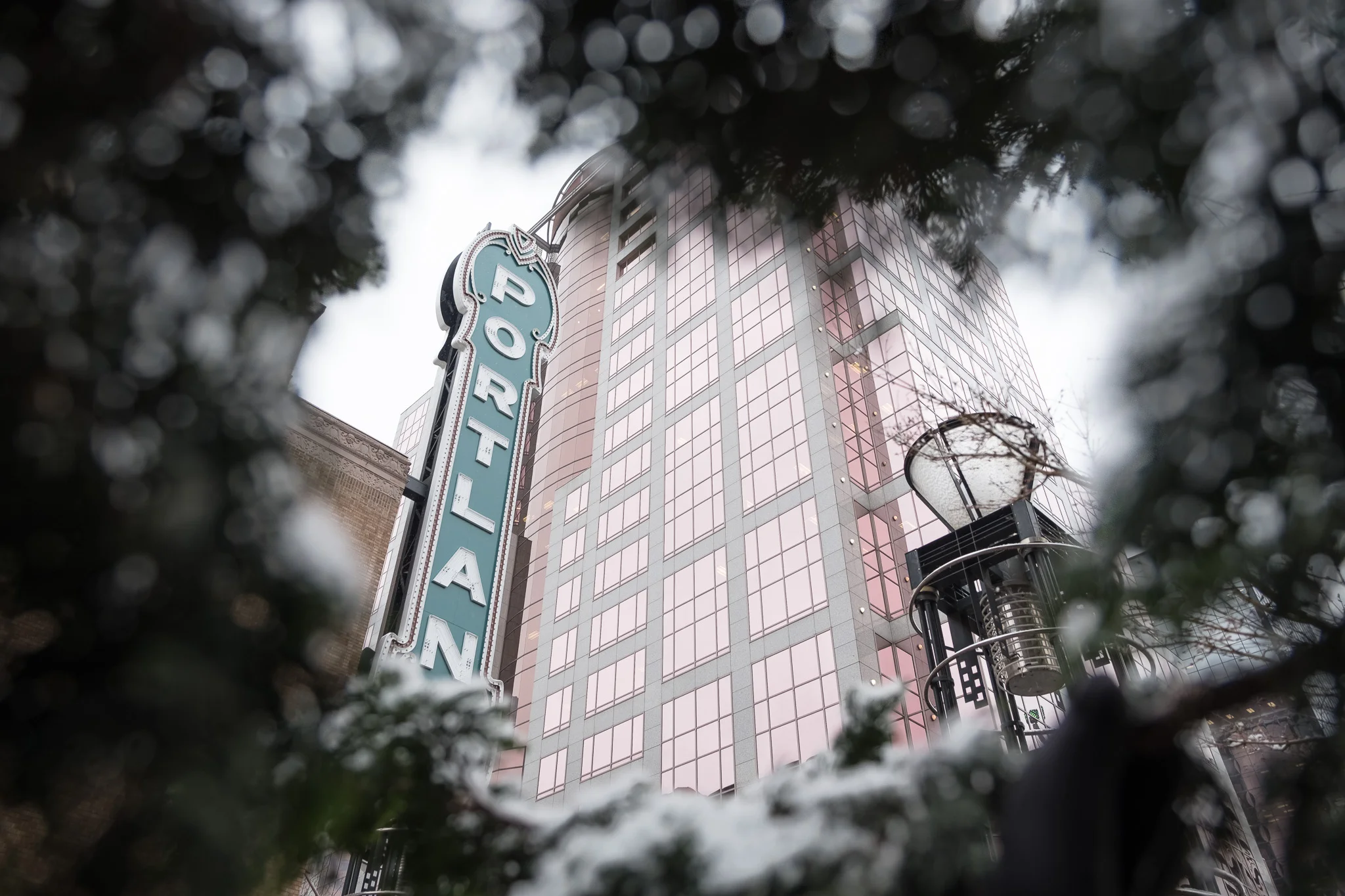 2018-02-20-portland-sign-snow-jeremy-jeziorski-web-02.jpg
