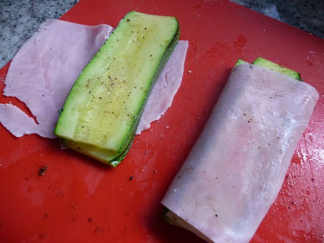 Zucchinischnitzel mit Käsefüllung