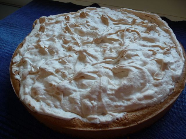 Rhabarberkuchen mit Mandelbaiser