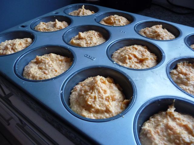 Österliche Karotten-Walnussmuffins